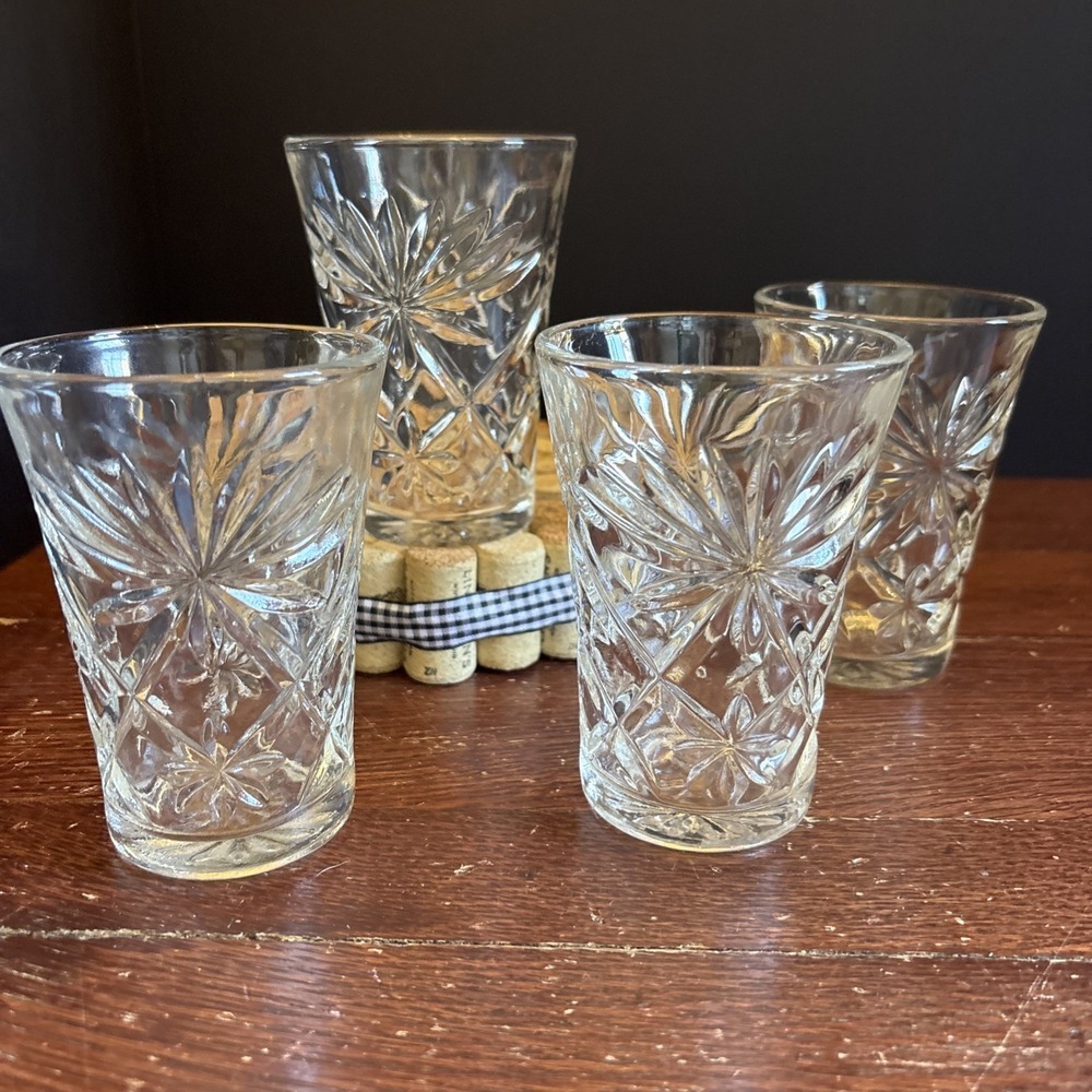Vintage Clear Cut Drinking‎ Glasses 4 1/4 inch-Starburst/Floral Pattern-Set of 4